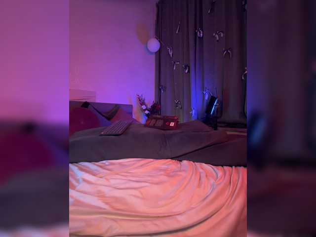 WhoreMira's BongaCams show and profile