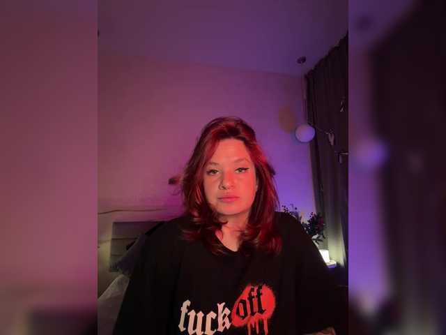 WhoreMira's BongaCams show and profile