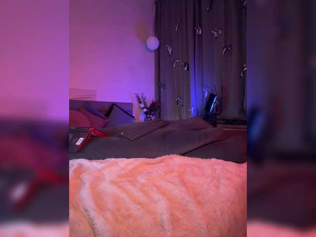 WhoreMira's BongaCams show and profile