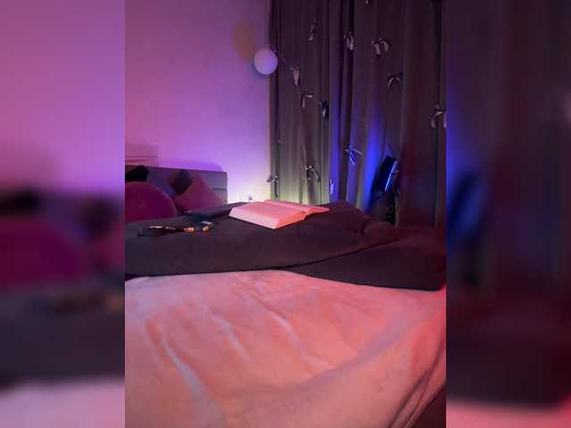 WhoreMira's BongaCams show and profile