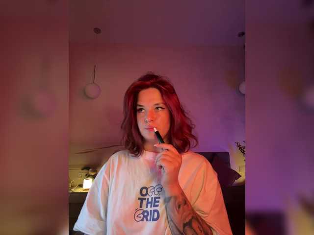 WhoreMira's BongaCams show and profile