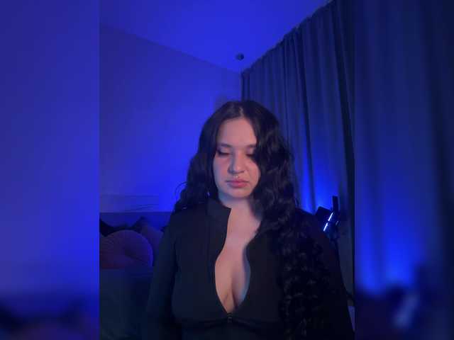  WhoreMira chat room