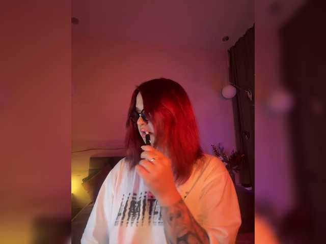 WhoreMira's BongaCams show and profile