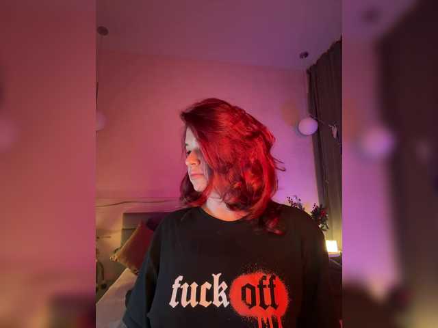 WhoreMira's BongaCams show and profile