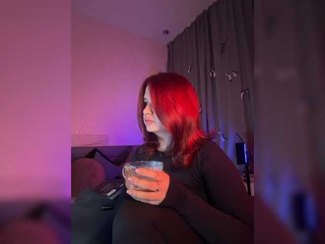 WhoreMira's BongaCams show and profile