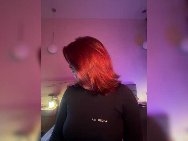 WhoreMira's BongaCams show and profile