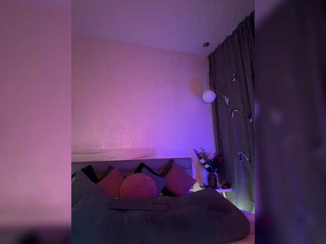 WhoreMira's BongaCams show and profile