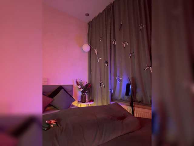 WhoreMira's BongaCams show and profile