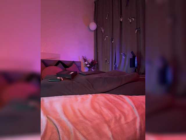 WhoreMira's BongaCams show and profile