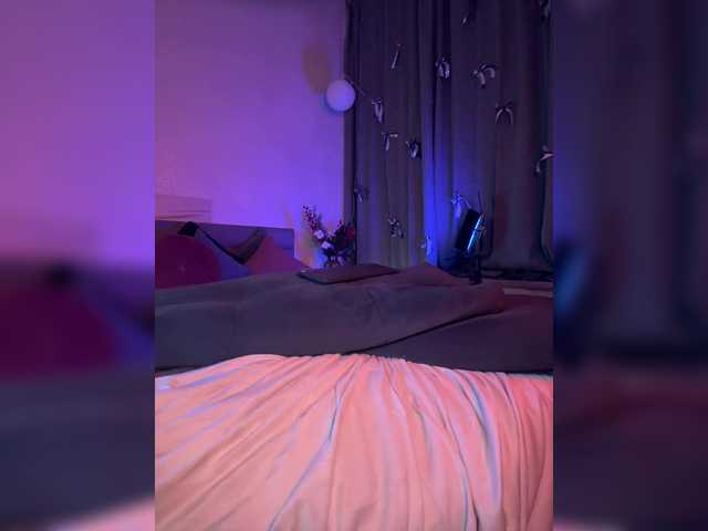 WhoreMira's BongaCams show and profile