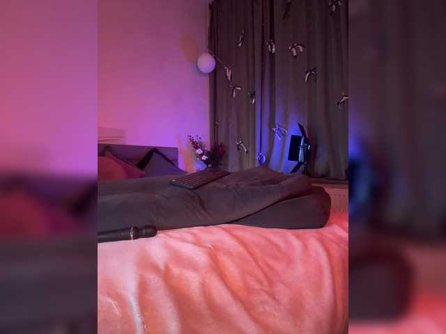 WhoreMira's BongaCams show and profile