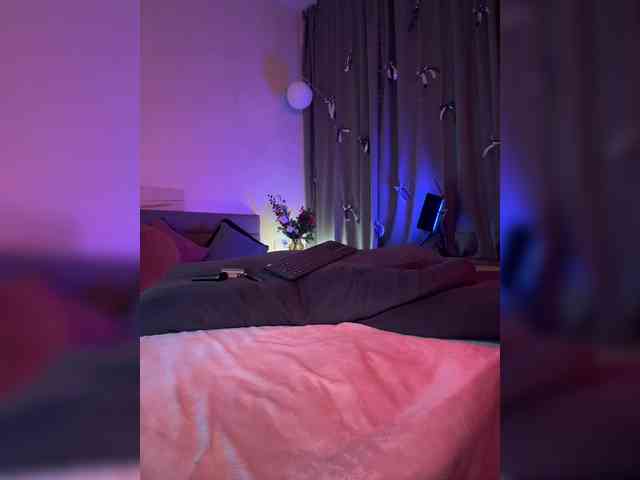 WhoreMira Live Webcam on BongaCams