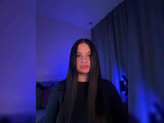 WhoreMira Live Webcam on BongaCams