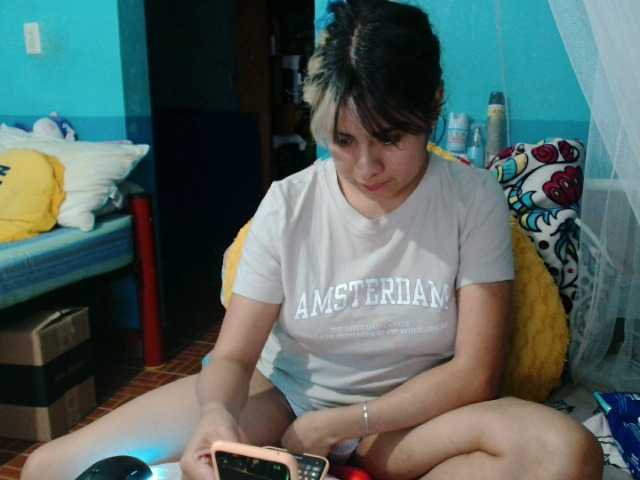 Hairy-Young's BongaCams show and profile