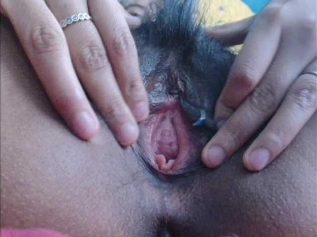 Hairy-Young's BongaCams show and profile