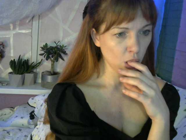 Curlyhair65's BongaCams show and profile