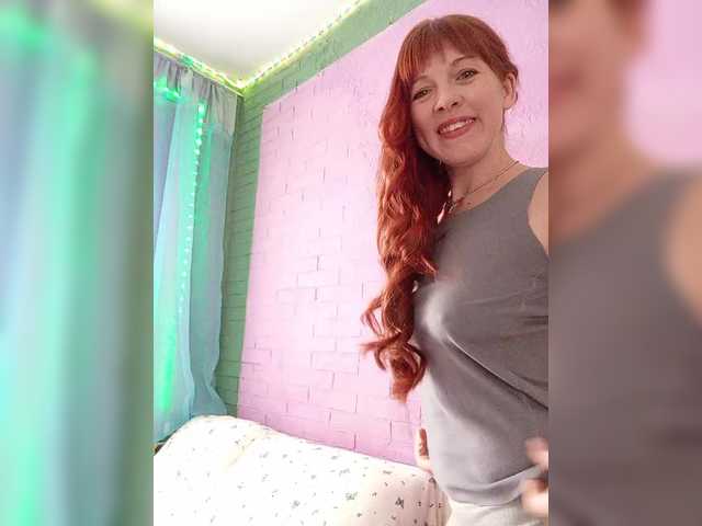 Curlyhair65's BongaCams show and profile