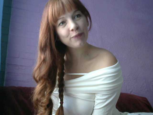 Curlyhair65 live cam