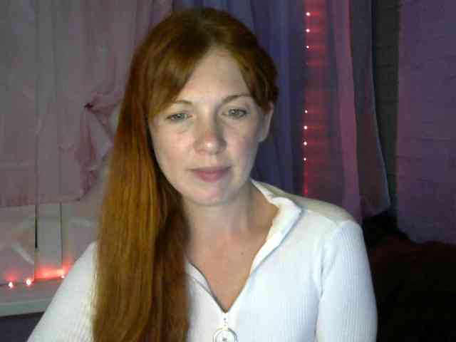 Curlyhair65 webcam