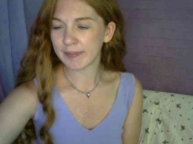 Curlyhair65 webcam