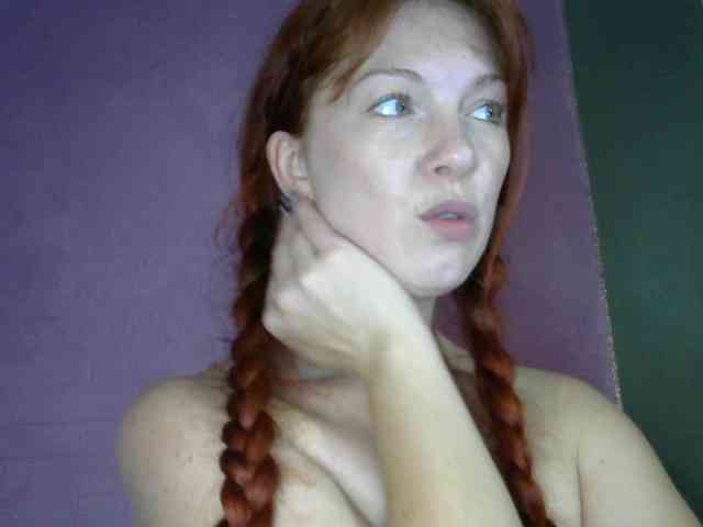 Curlyhair65 webcam