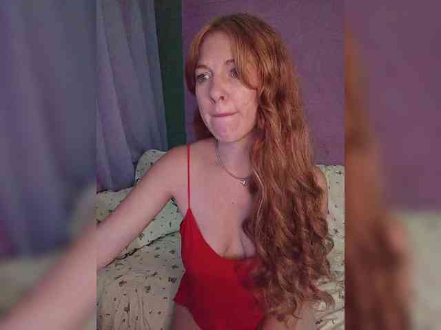 Curlyhair65 webcam
