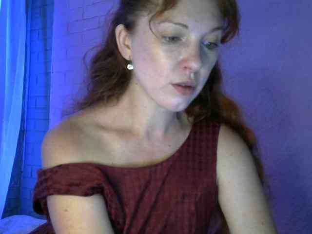 Curlyhair65 webcam