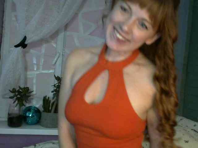 Curlyhair65 webcam