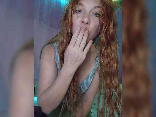 Curlyhair65 webcam