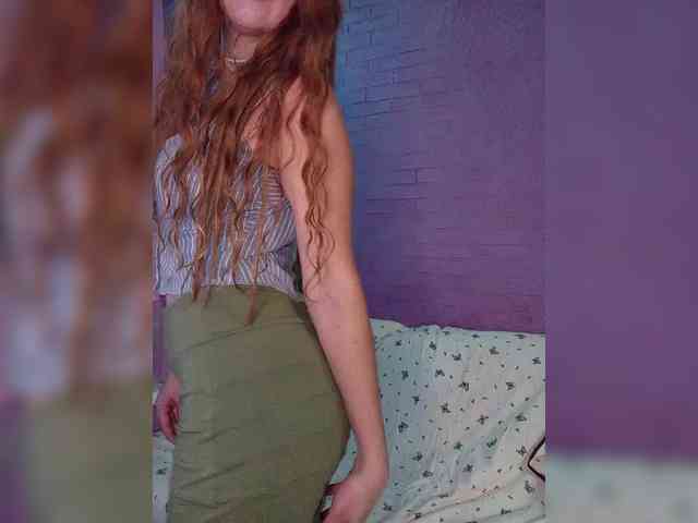 Curlyhair65 webcam