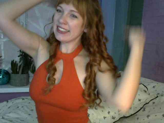 Curlyhair65 webcam