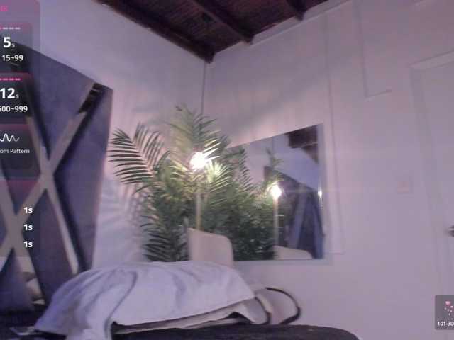 strong-girl's BongaCams show and profile