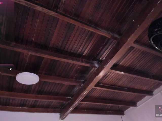 strong-girl's BongaCams show and profile