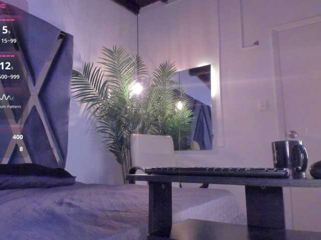 strong-girl from BongaCams is Freechat