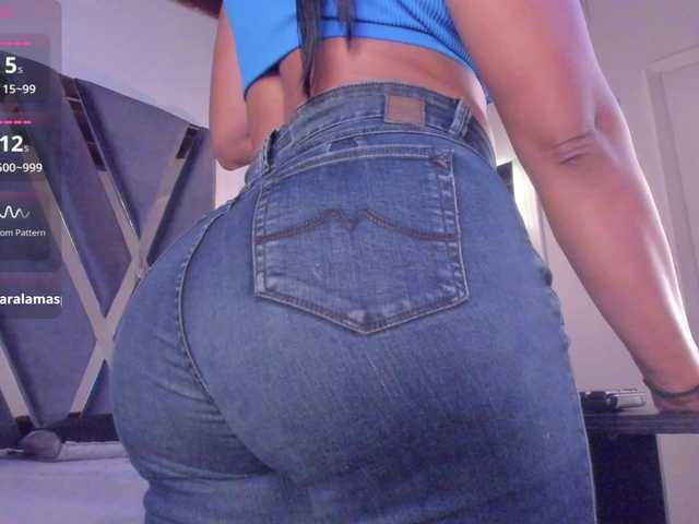 strong-girl's BongaCams show and profile