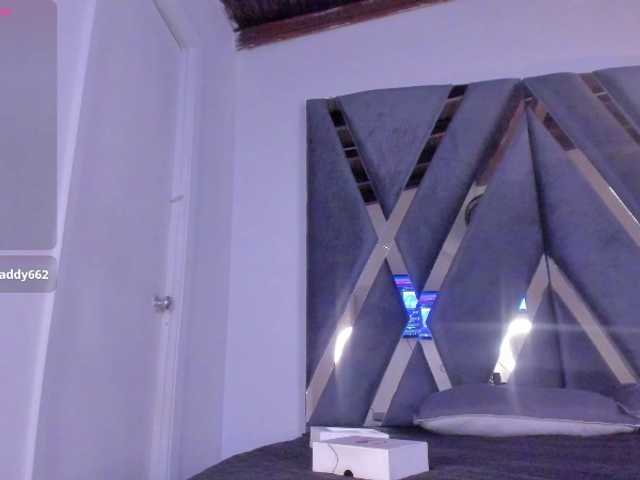 strong-girl's BongaCams show and profile