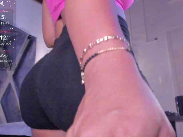 strong-girl webcam