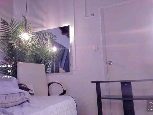 strong-girl strong-girl