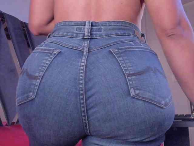 strong-girl strong-girl