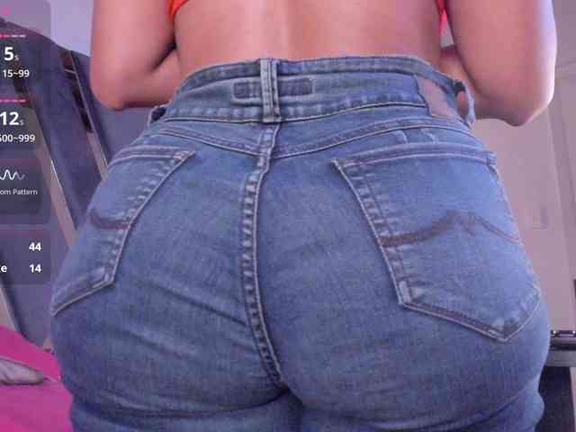 strong-girl strong-girl