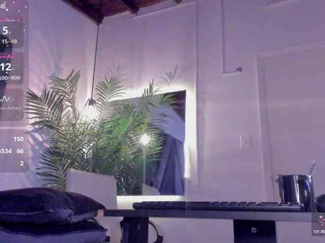 strong-girl webcam