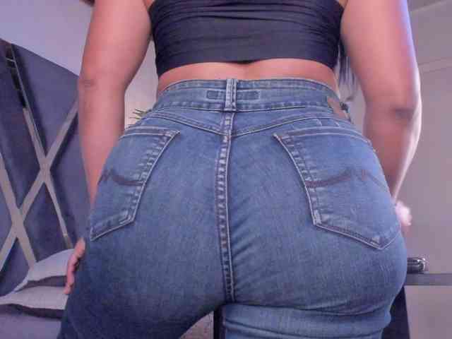 strong-girl webcam