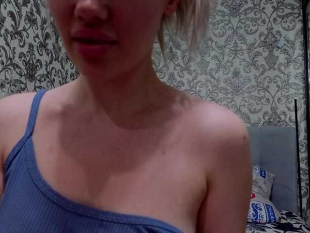 -ollia-'s BongaCams show and profile