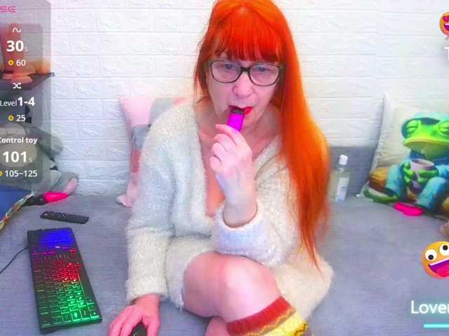 эросцена FoxyMature