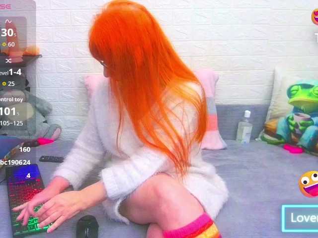 FoxyMature's BongaCams show and profile