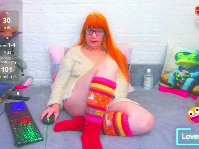 FoxyMature's BongaCams show and profile