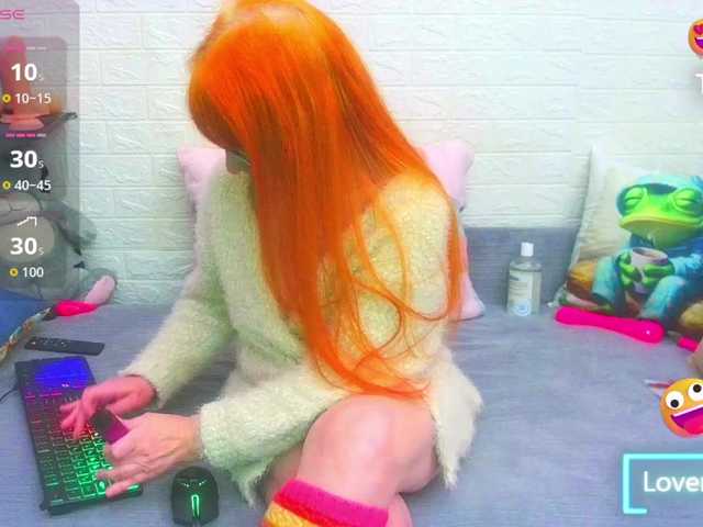 FoxyMature's BongaCams show and profile