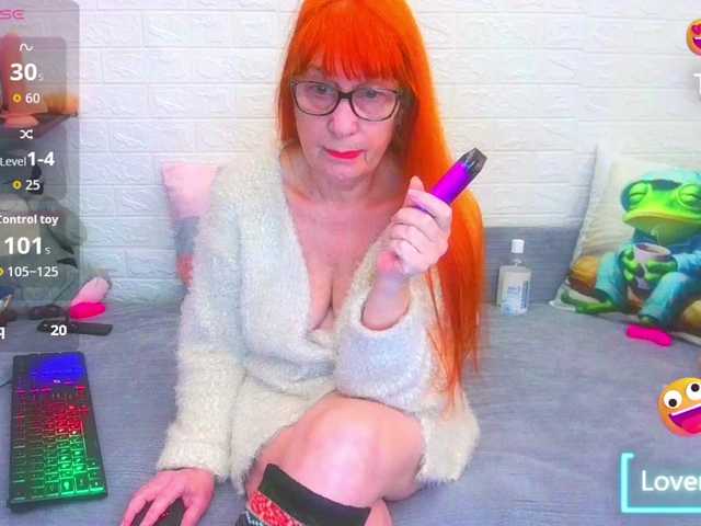 FoxyMature's BongaCams show and profile