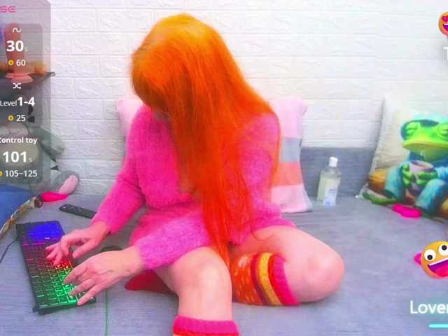 FoxyMature's BongaCams show and profile