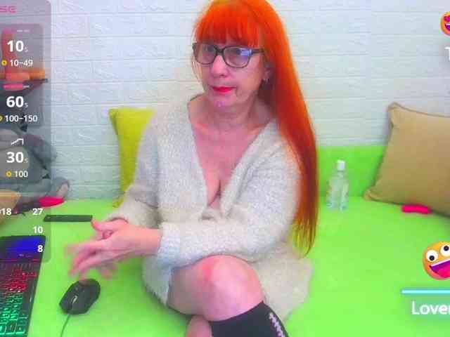 FoxyMature webcam